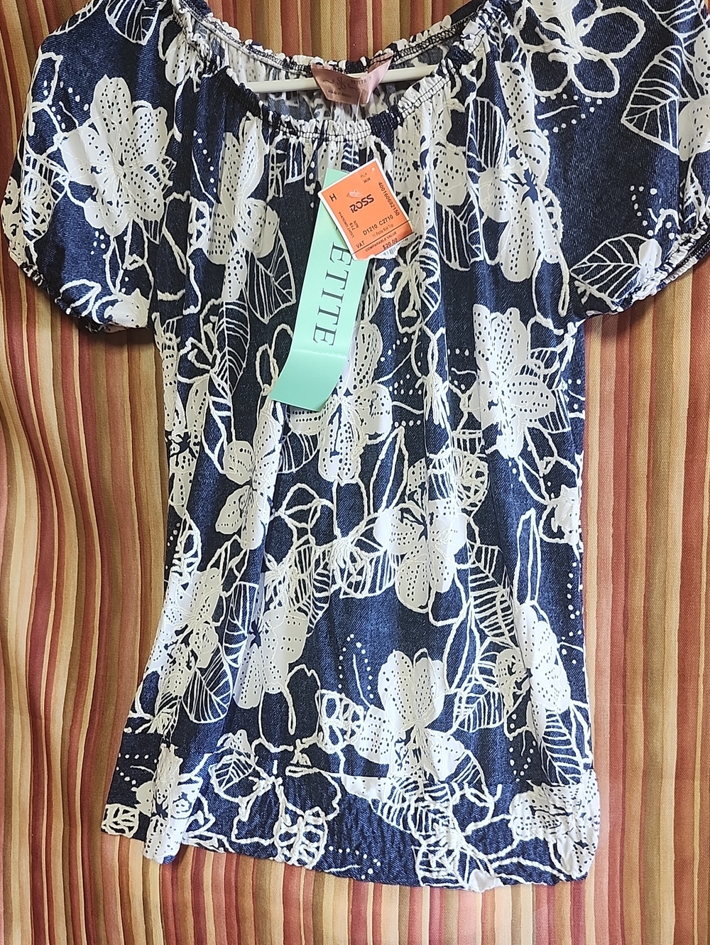 S/S Navy and White Floral Off-Shoulder Top